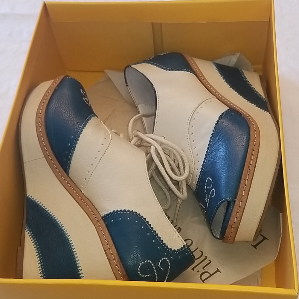 Anthropologie Shoes 😍